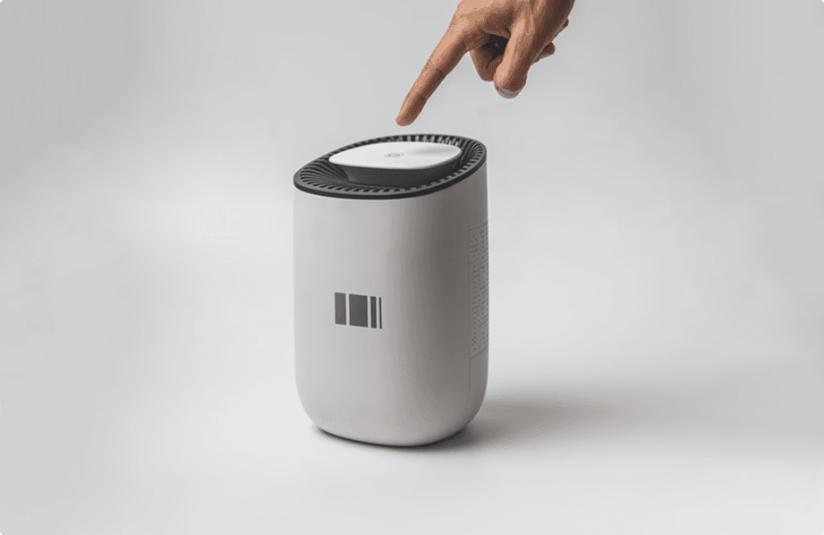 Imagem de modem com a logo da System Frame