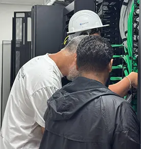 Equipe System Frame em infraestrutura e instalação